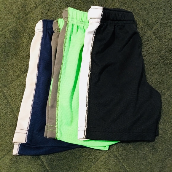 ⭐️BUNDLE⭐️  Carter’s Baby Shorts - Picture 2 of 6